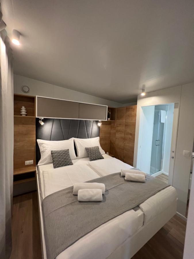 Mobile Homes Malu บีโอกราดนาโมรู ภายนอก รูปภาพ