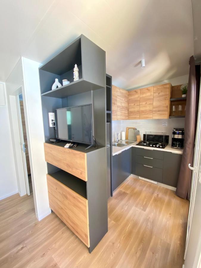 Mobile Homes Malu บีโอกราดนาโมรู ภายนอก รูปภาพ