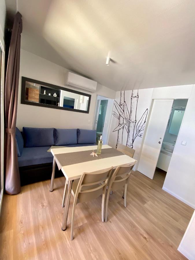 Mobile Homes Malu บีโอกราดนาโมรู ภายนอก รูปภาพ